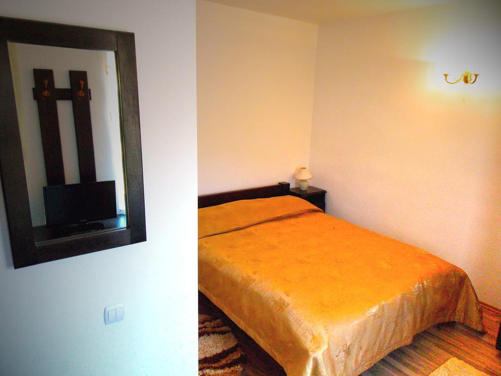 Casa Olteanu Pension Moieciu de Jos Habitación foto